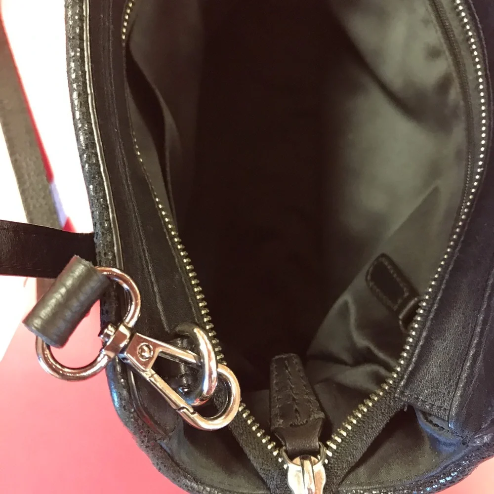 Like new authentic medium size leather Coach - Picture 8 of 8